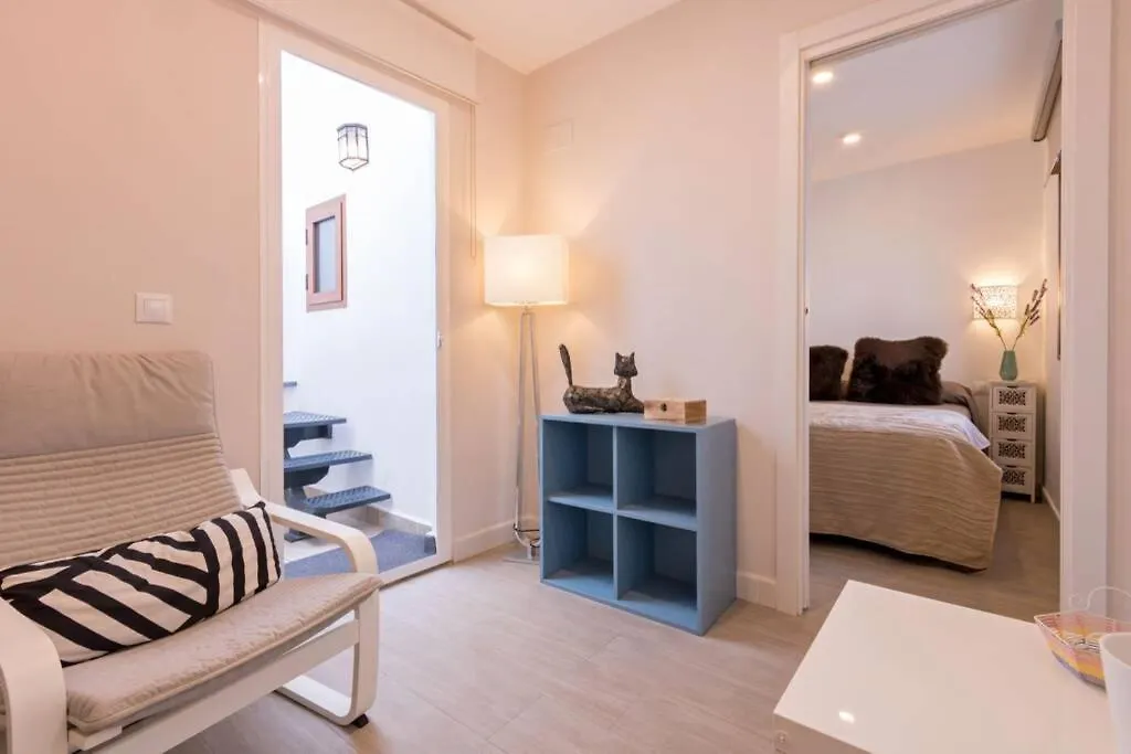 Castilla Triana Courtyard By Valcambre Apartment Seville