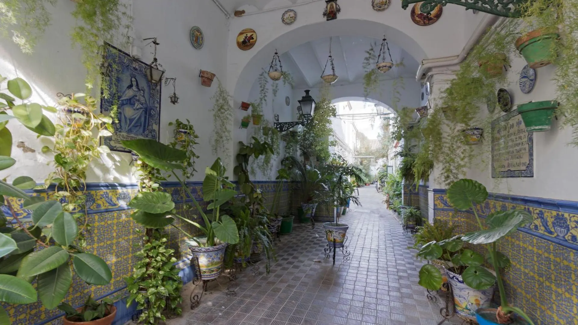 Apartamento Castilla Triana Courtyard By Valcambre Sevilla